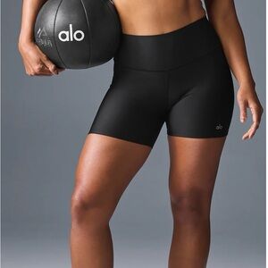 ALO 5” Airlift Energy Short